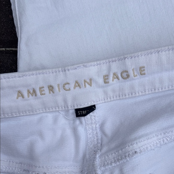 American Eagle Woman’s White Stretch Straight Leg Jeans - Picture 12 of 14